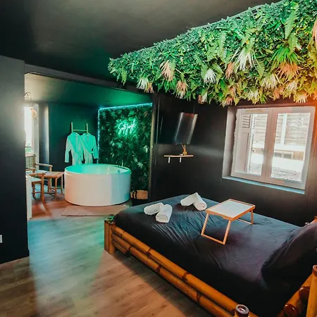 Suite Jungle Espaly-Saint-Marcel Exterior photo